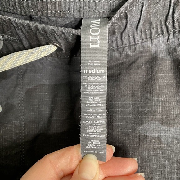 Black Camouflage Vuori Women's Pants - Picture 2 of 5